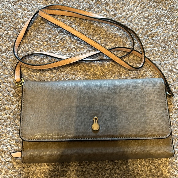 Gray clutch with lots of pockets - Picture 3 of 8